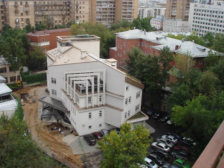 Здание компании «1С» на Селезнёвской улице в Москве