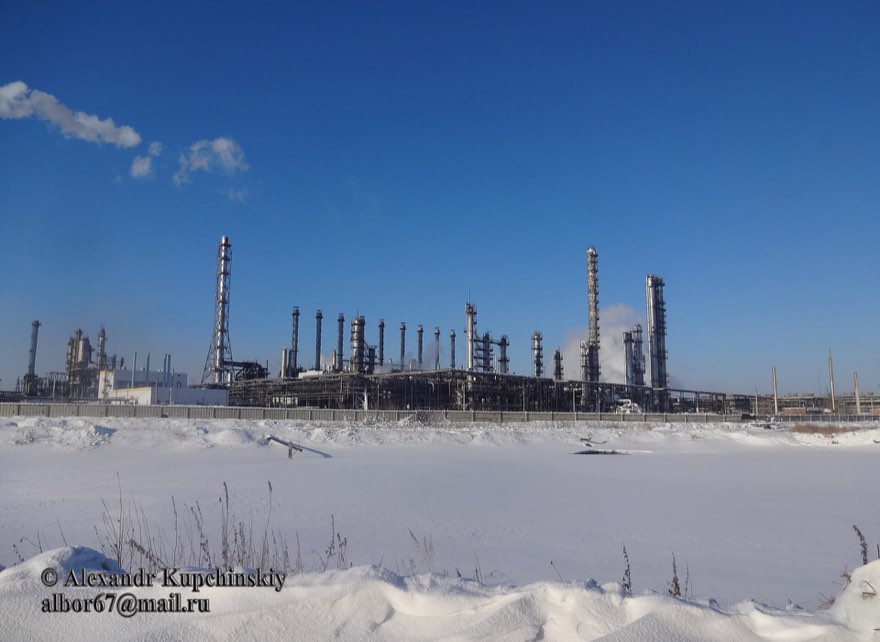 Ангарская нефтехимическая компания зимой